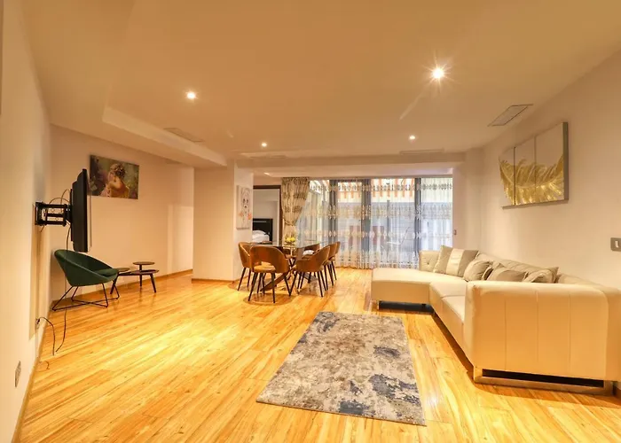 Apartament 3 Bedroom In Herastrau Area Bucureşti