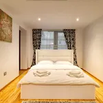 Apartment 3 Bedroom In Herastrau Area *
