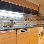 3 Bedroom In Herastrau Area Bucharest