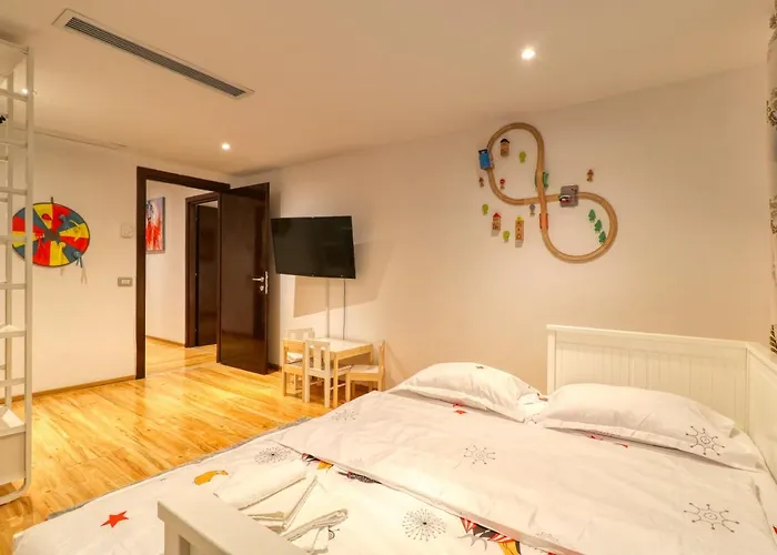 3 Bedroom In Herastrau Area *