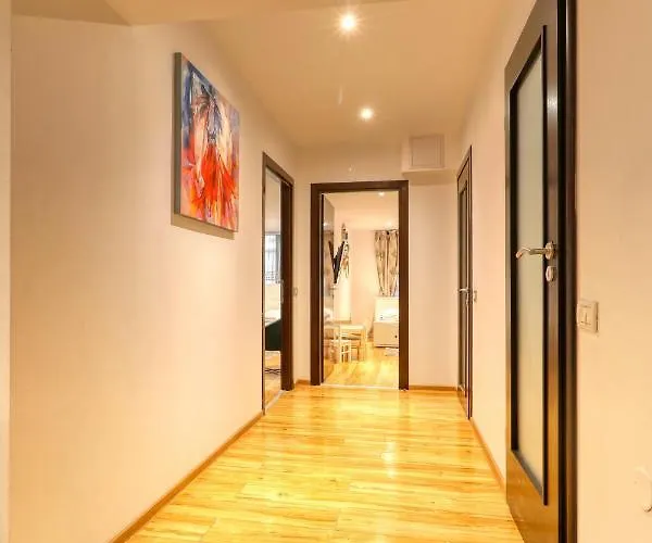 3 Bedroom In Herastrau Area Appartement