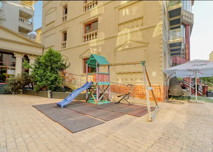 3 Bedroom In Herastrau Area