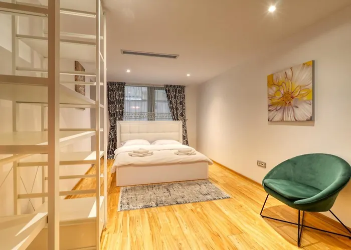 3 Bedroom In Herastrau Area Apartment Bucharest