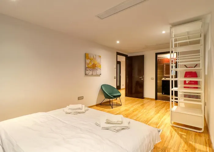 3 Bedroom In Herastrau Area Apartment