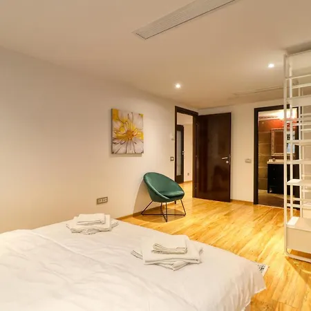 3 Bedroom In Herastrau Area Apartment