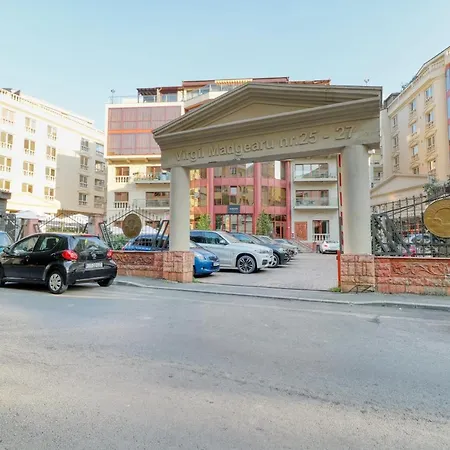 3 Bedroom In Herastrau Area Apartment *