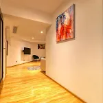 3 Bedroom In Herastrau Area Apartment Bukarest
