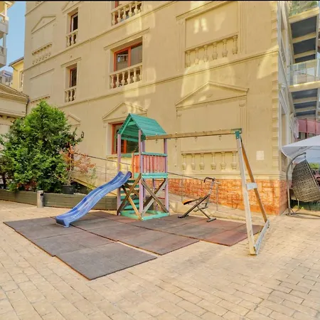 3 Bedroom In Herastrau Area