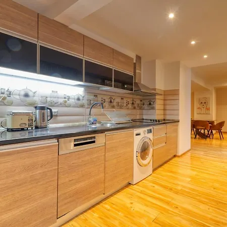 3 Bedroom In Herastrau Area